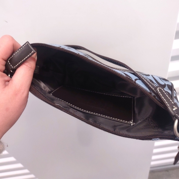 COACH Signature Demi Shoulder Bag in Blue and Chocolate Brown. - Picture 8 of 10